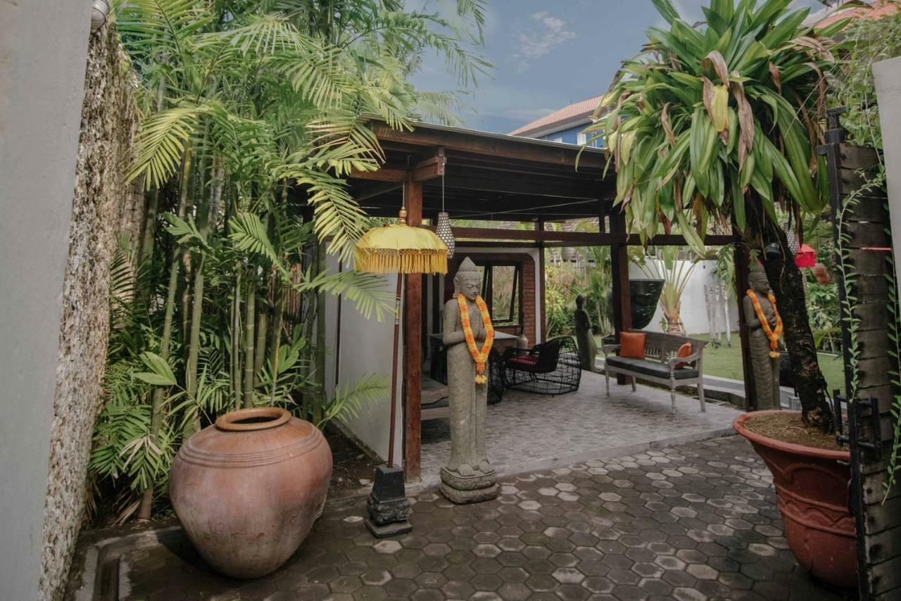 The Secret Jungle Villas Seminyak Экстерьер фото